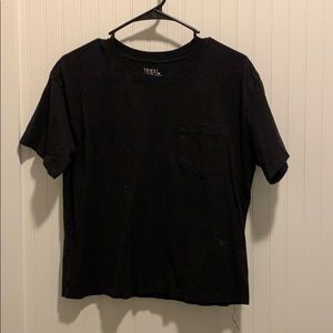 Black tee-shirt